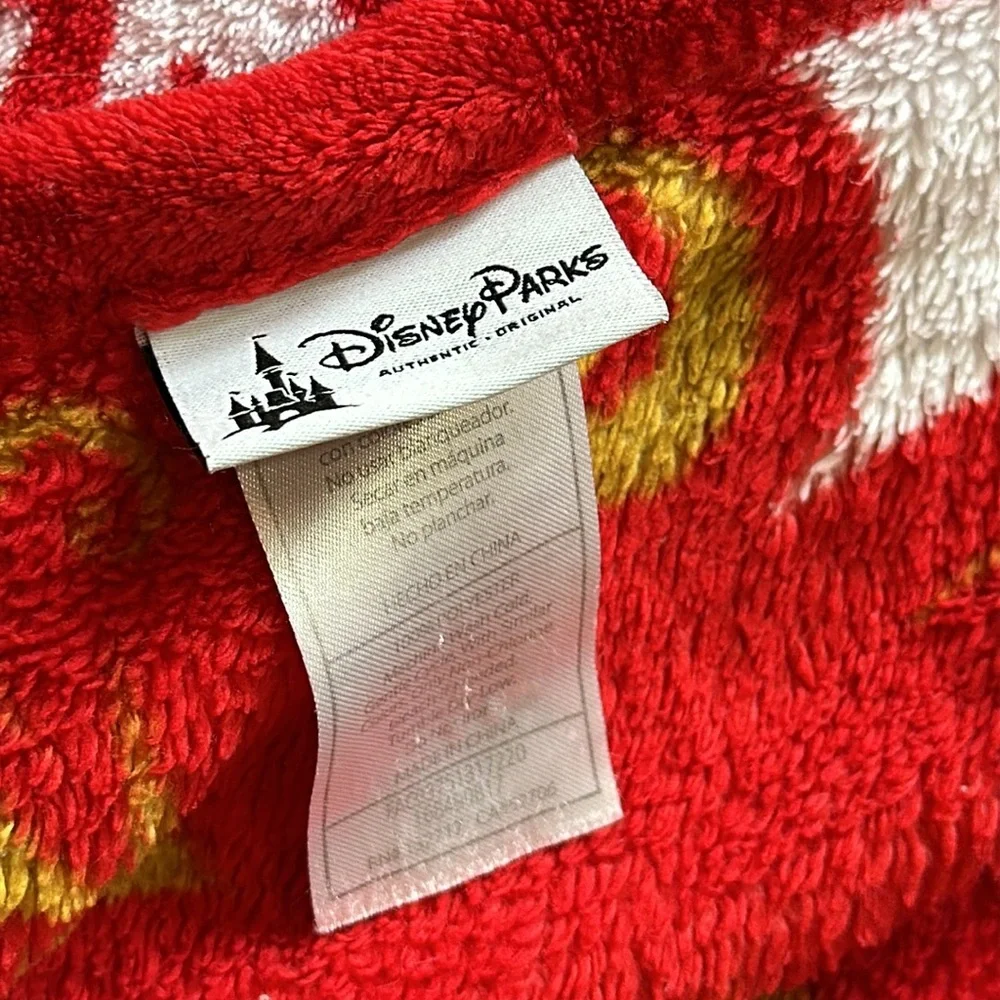 Disney| collectible 2017 Disney parks Christmas Fleece throw blanket 50”x55”